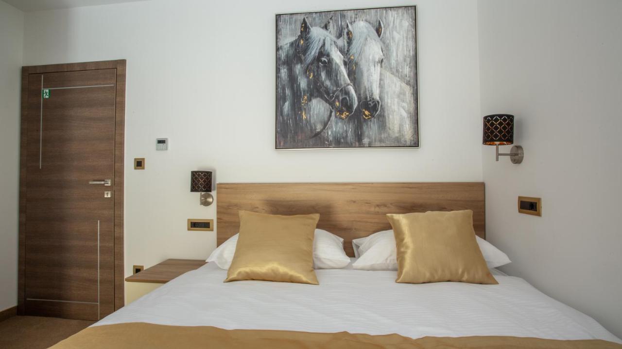 Double Room Balcony,1053280258:JPEG