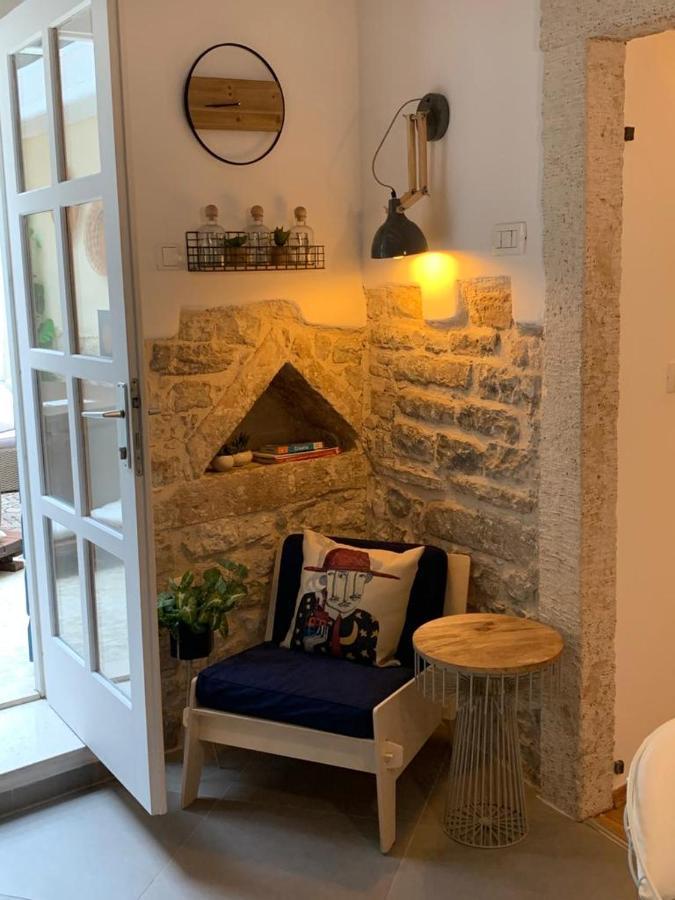 One-Bedroom Apartment with Hot Tub,1053718186:JPEG