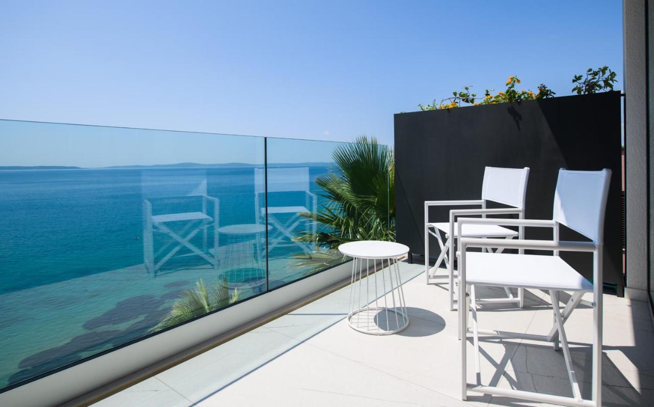 Deluxe Double Room with Balcony and Sea View,1136894521:JPEG