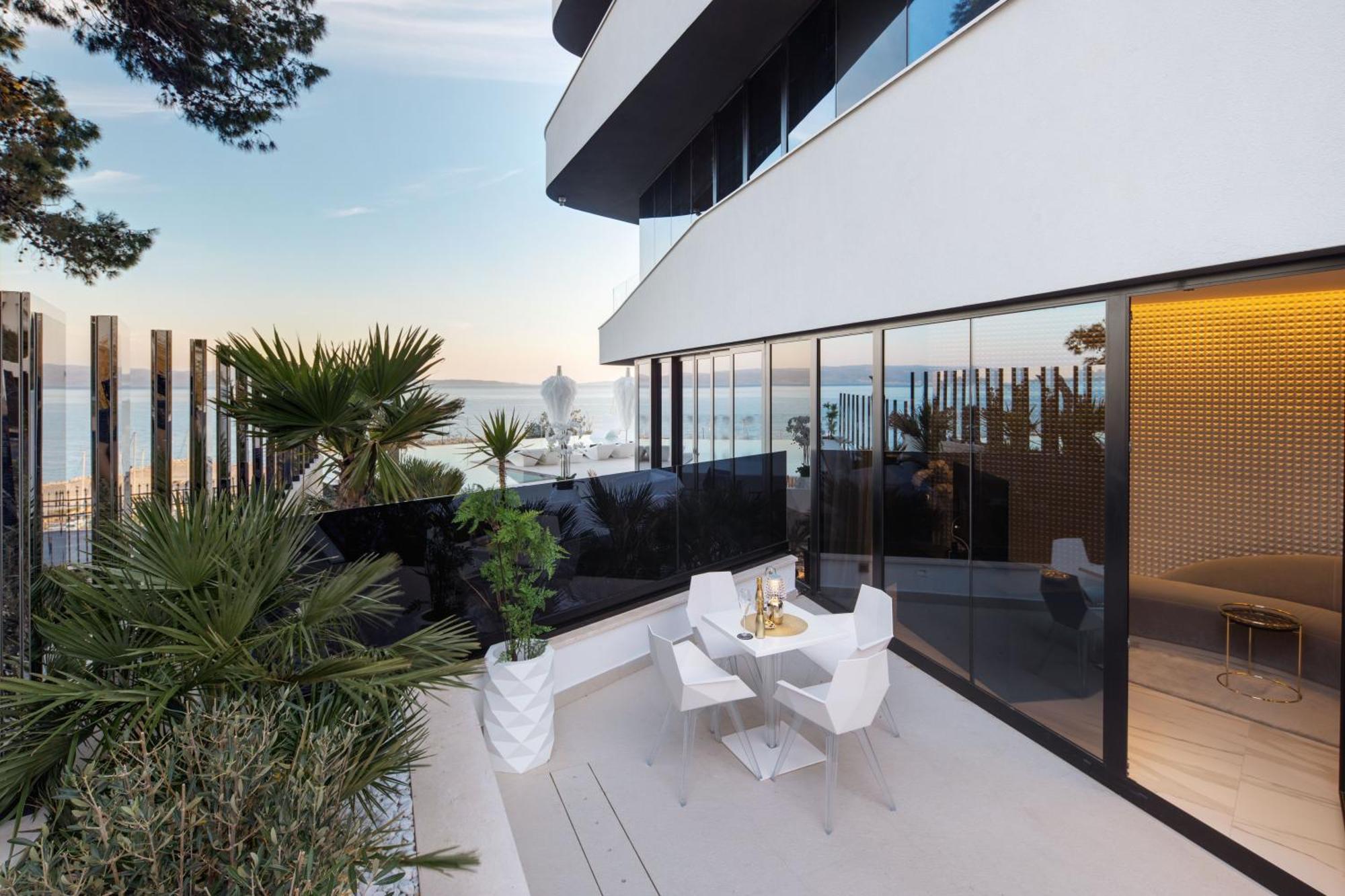 Executive Suite With Partial Sea View