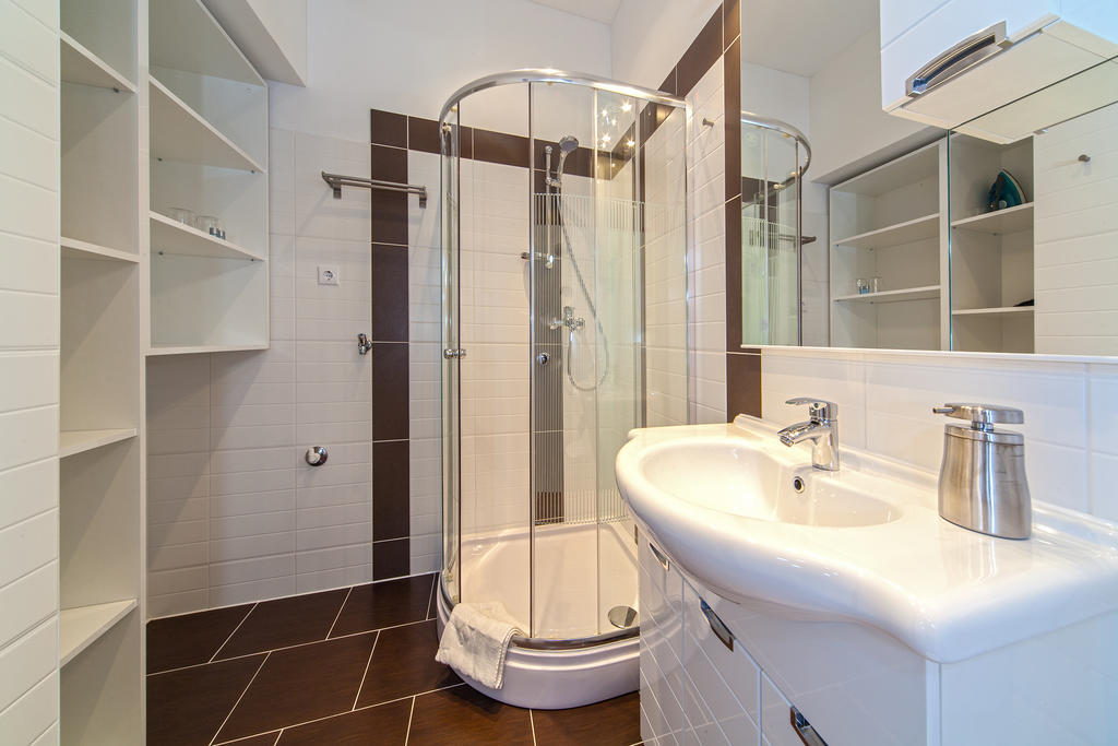 Two-Bedroom Apartment,702378646:JPEG