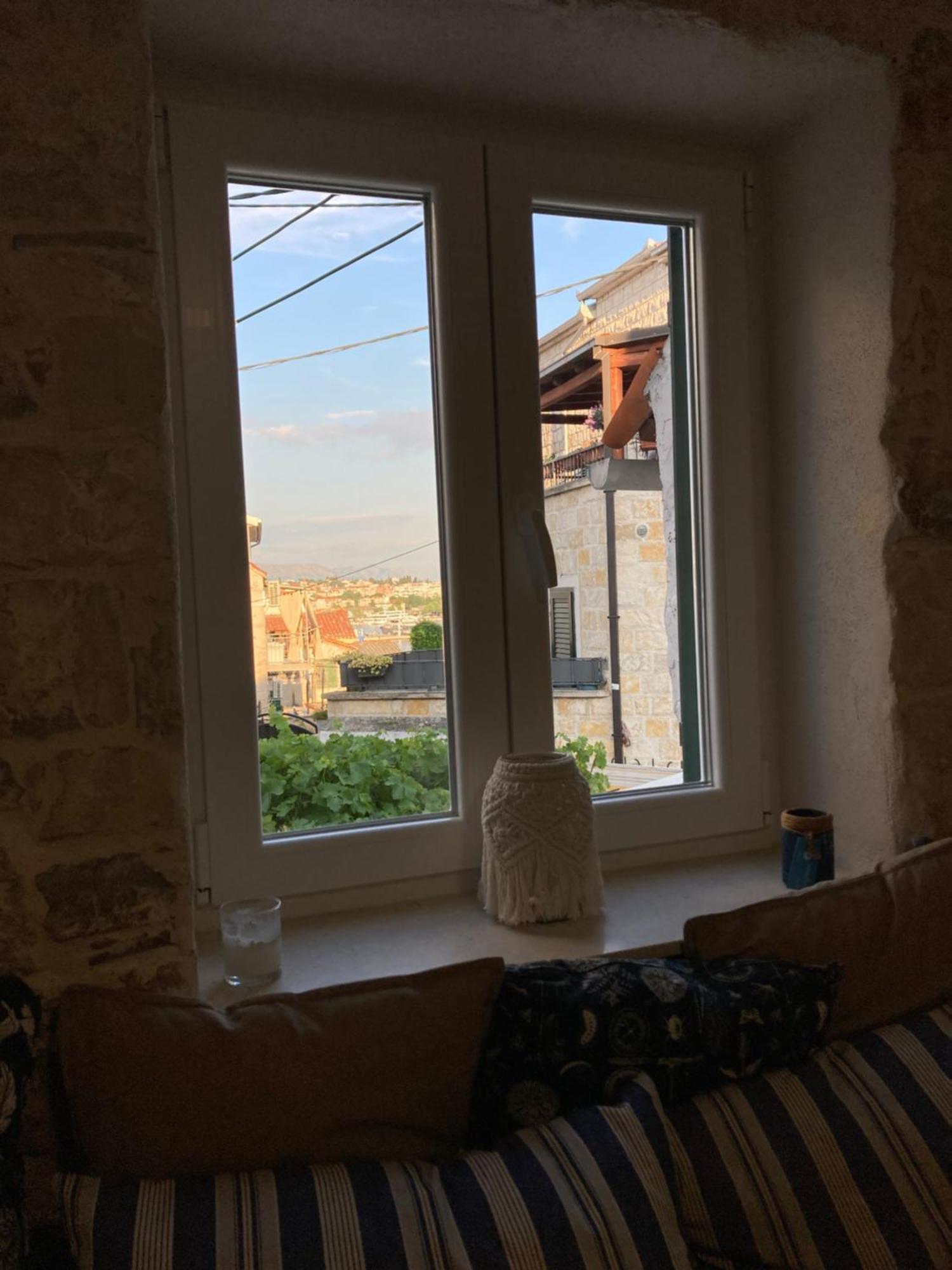 One-Bedroom Apartment with Sea View,1588188561:JPEG