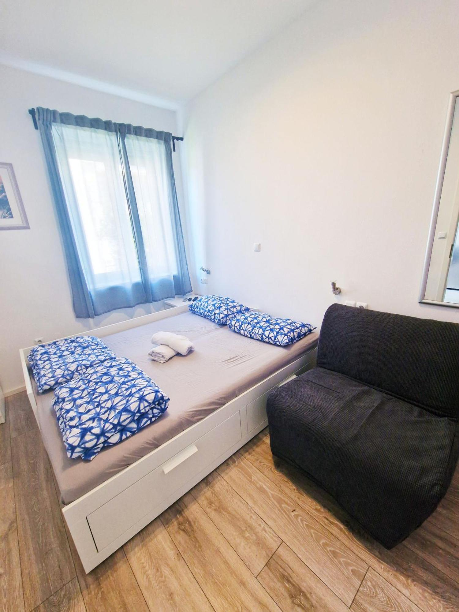Double Room with Shared Bathroom