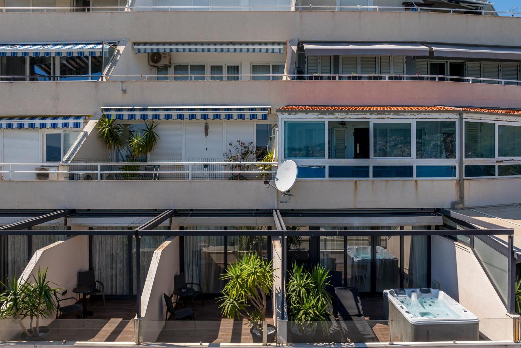 Deluxe Doppelzimmer mit Balkon und Meerblick