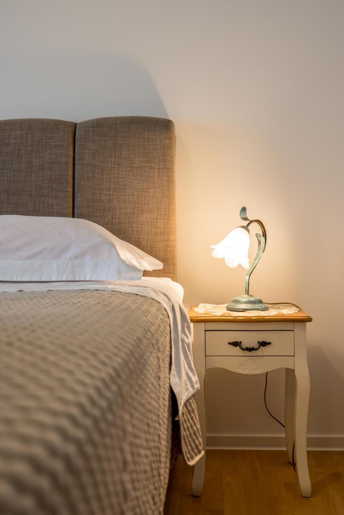 Kamer met Kingsize Bed