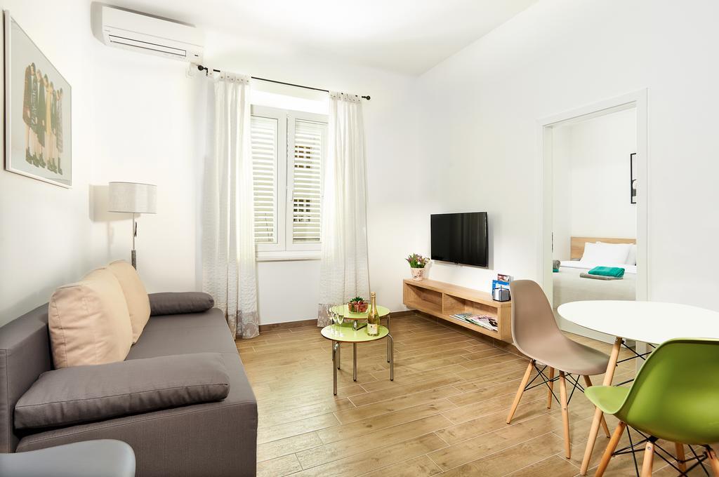 Apartamento con balcón