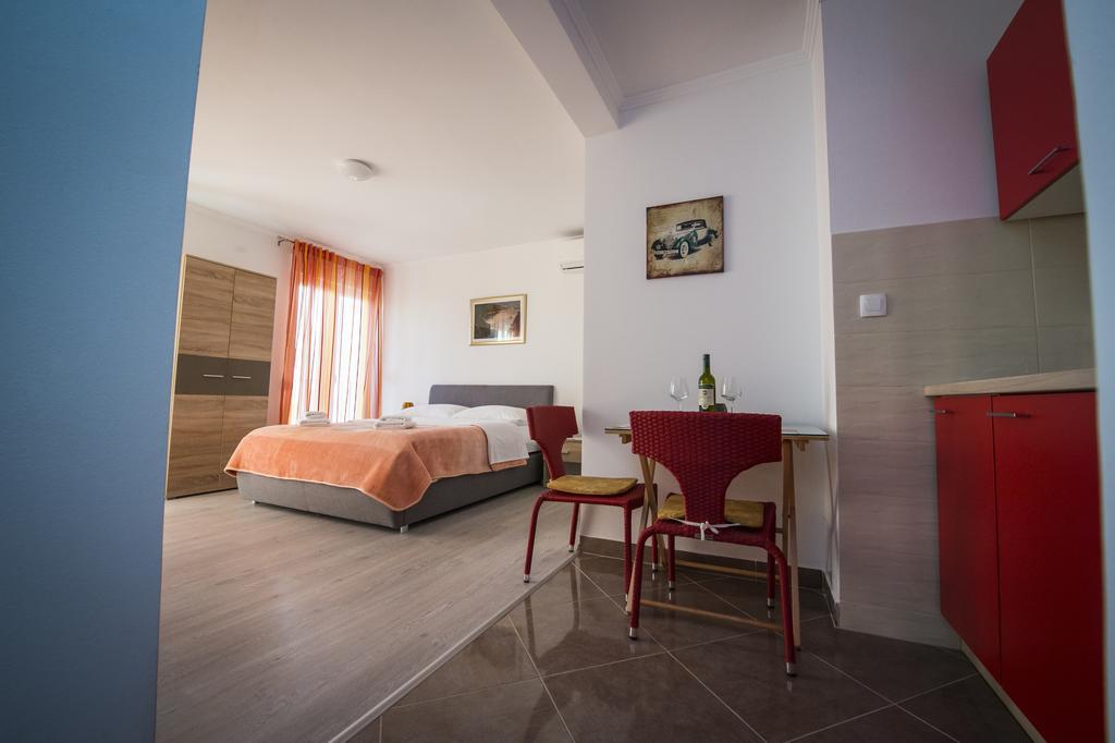 Studio met Kingsize Bed