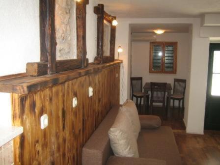 Apartment for 2 People - Manuska Poljana 29