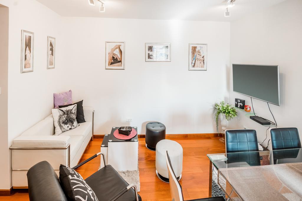 Two-Bedroom Apartment,405417384:JPEG