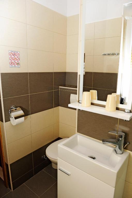 Triple Room with Private Bathroom,57728692:JPEG