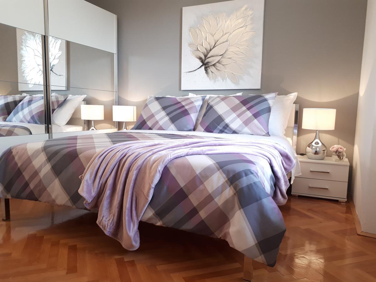 Two-Bedroom Apartment with Balcony and Sea View,905936581:JPEG