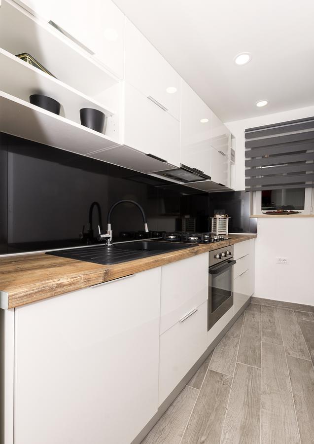 Tweepersoonskamer met Gedeelde Badkamer