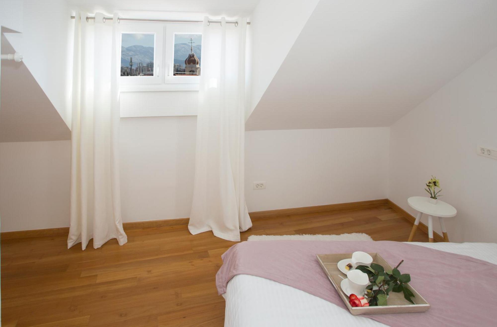 Apartment with Sea View,825194354:JPEG