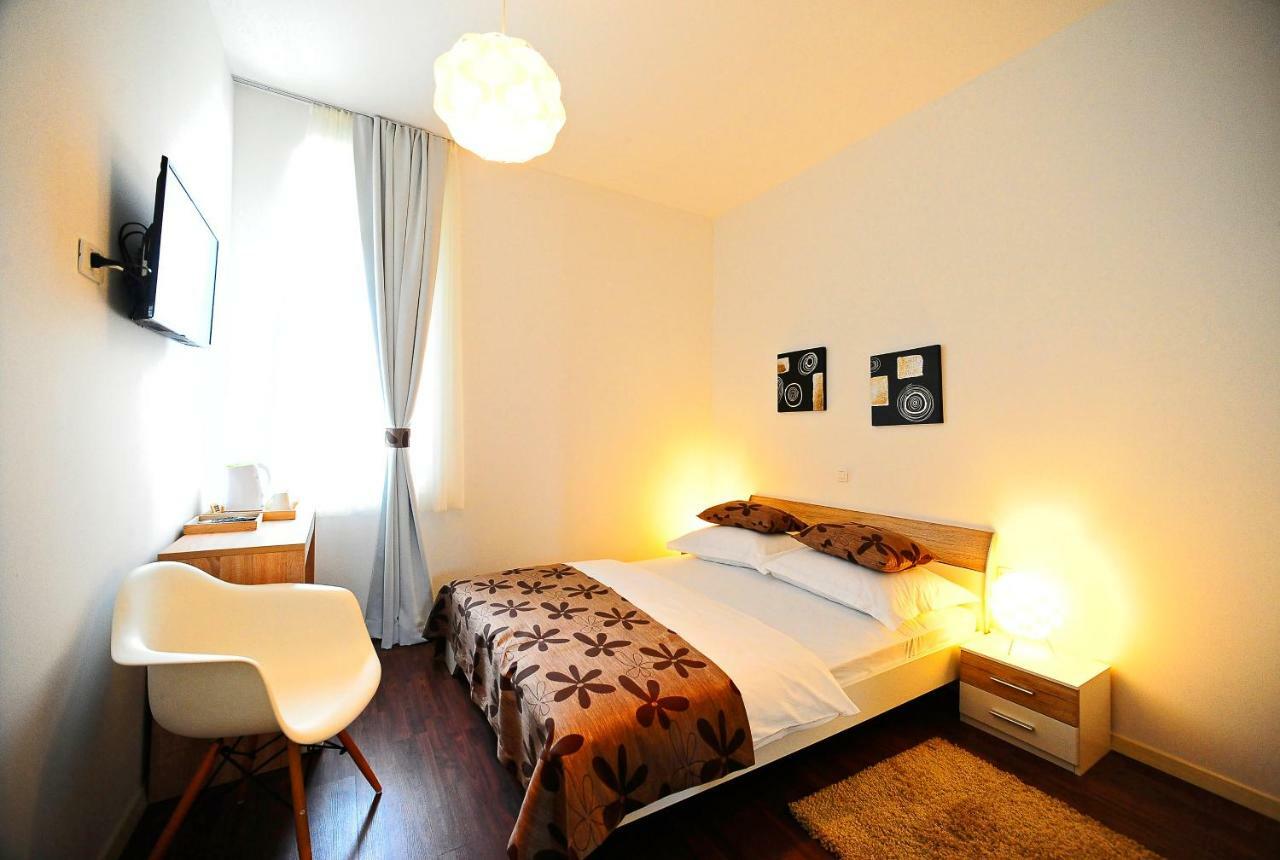 Doppelzimmer mit eigenem Bad