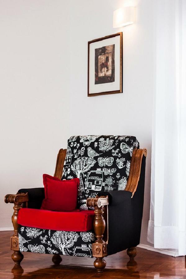 Apartment,857850674:JPEG