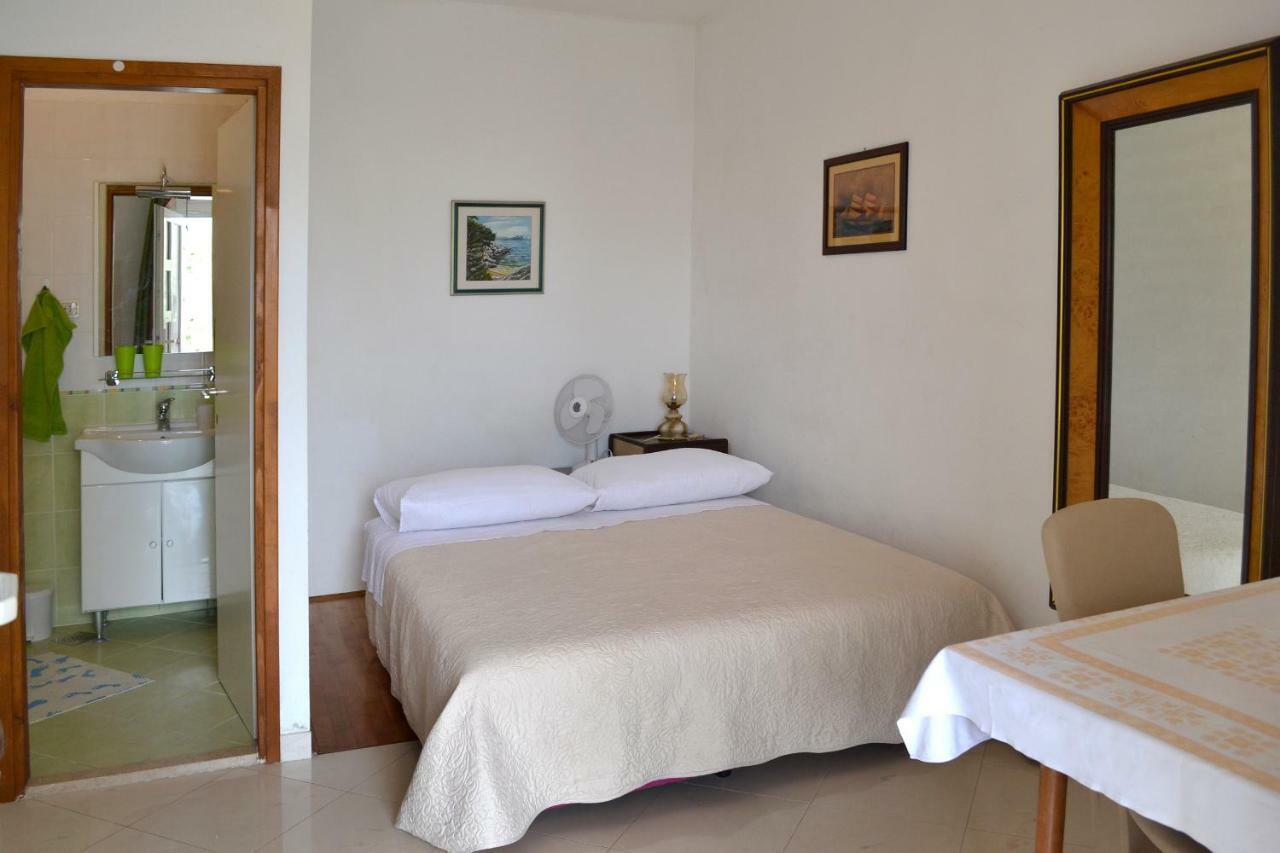 Double Room,861590216:JPEG