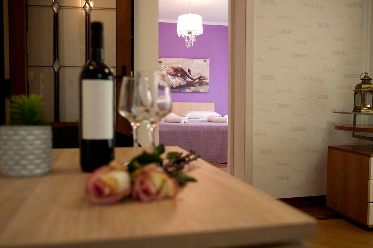 Deluxe Apartment