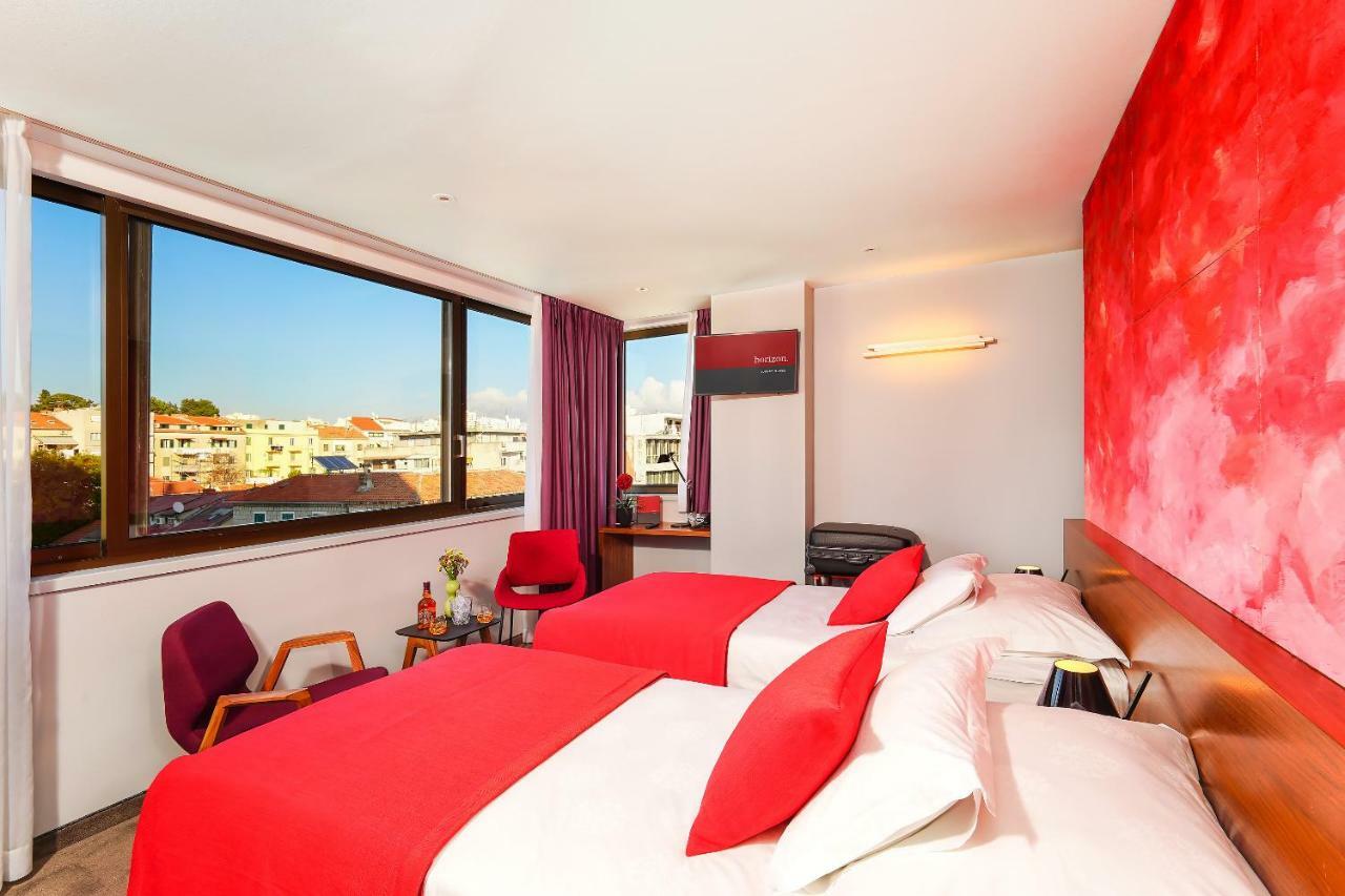 Deluxe Double or Twin Room with City View,898214227:JPEG