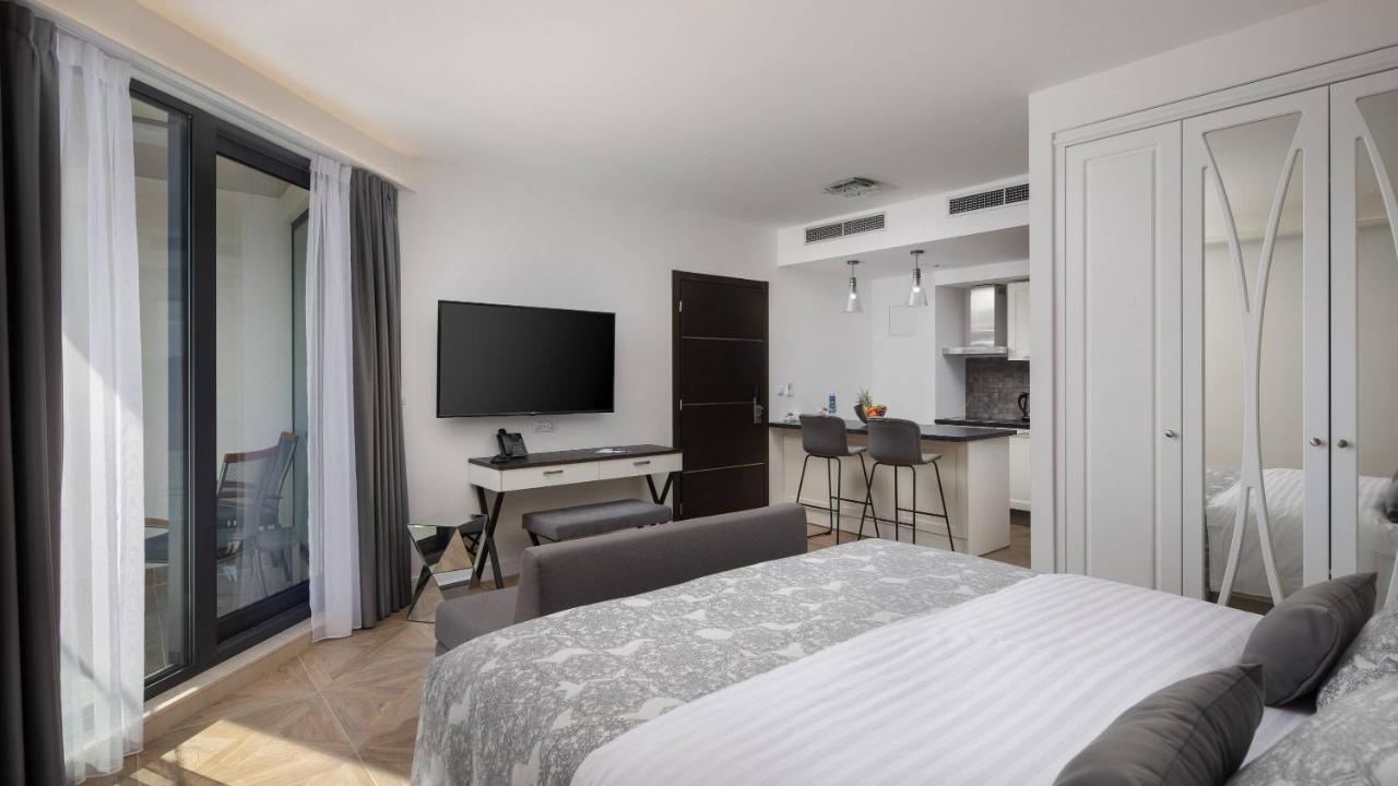 Deluxe Zimmer mit Kingsize-Bett