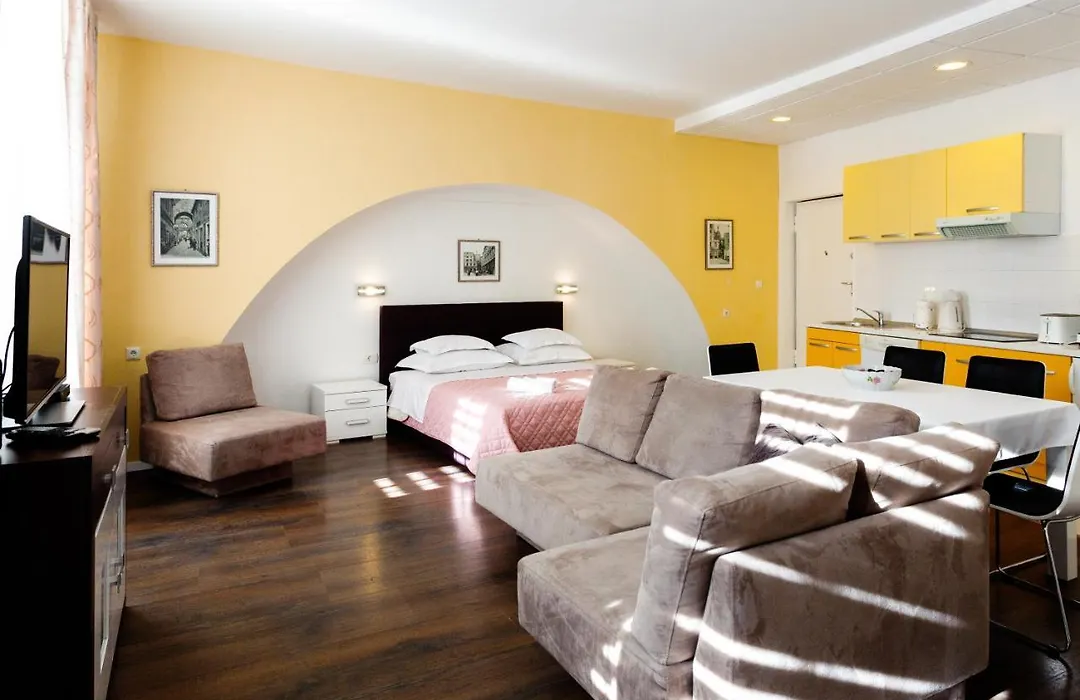 Apartments Fortezza-1