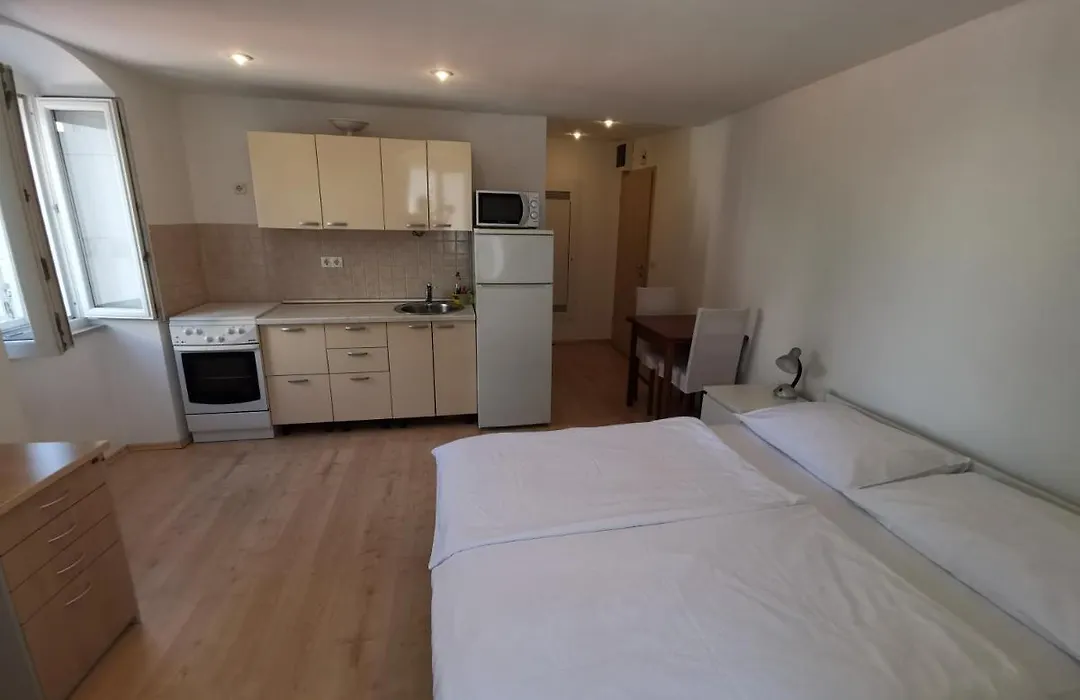 Modern Studio In A Superb Location-1