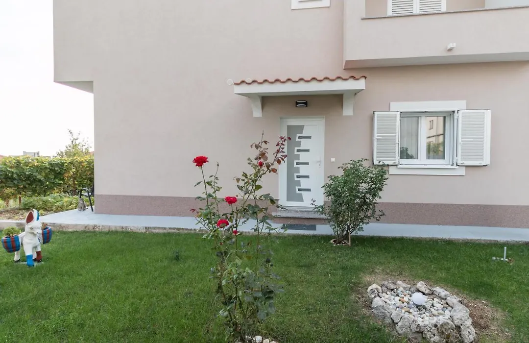 Apartments Lusani-1