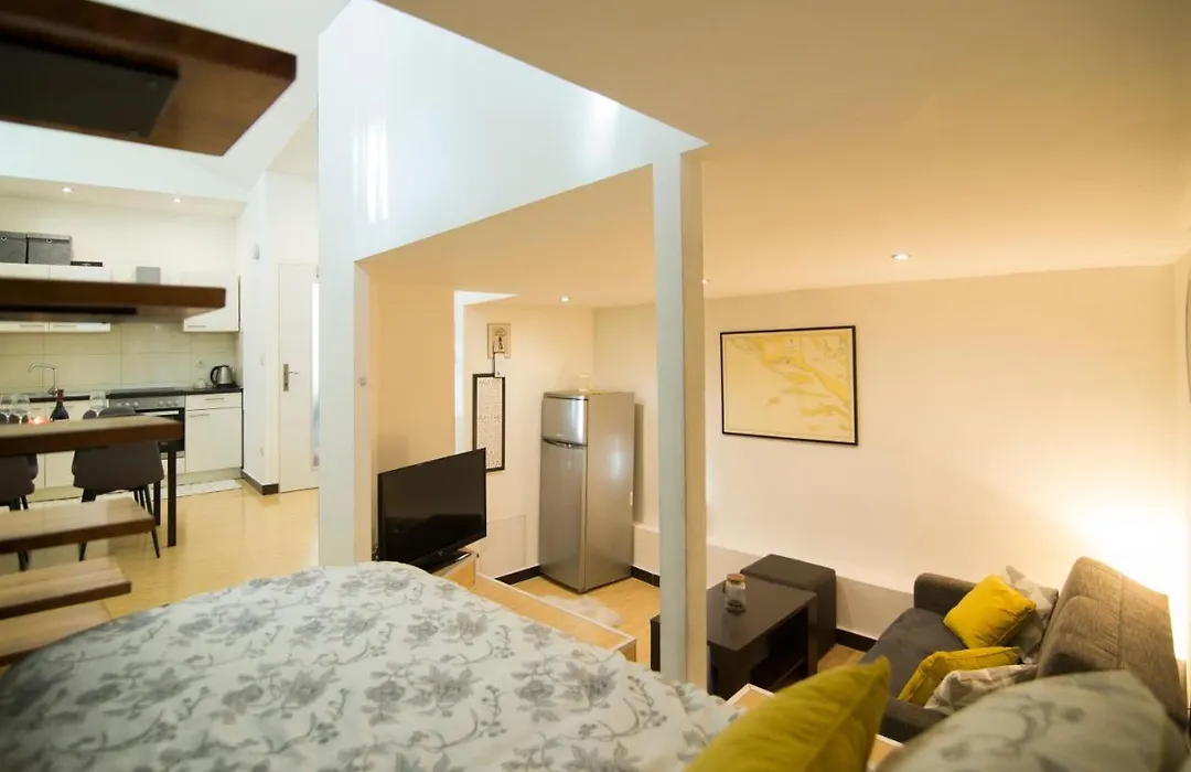 Apartment Sundelight-1
