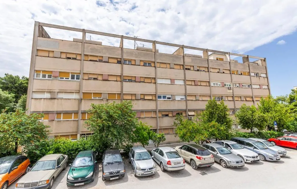 Relax Apartman Split-1