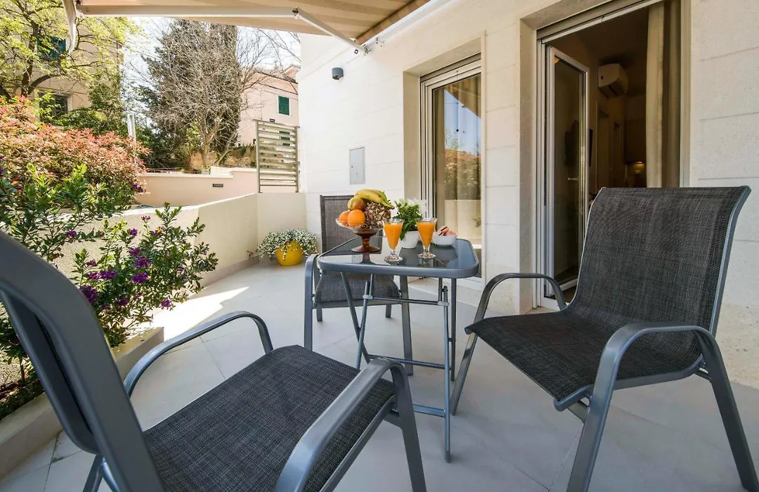 Amaris Luxury Apartments-1