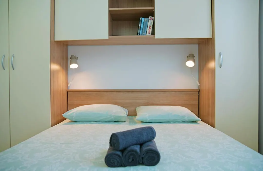 Green Apartment-1