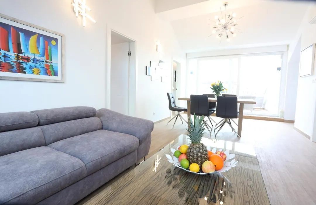 Split City View Apartment-1