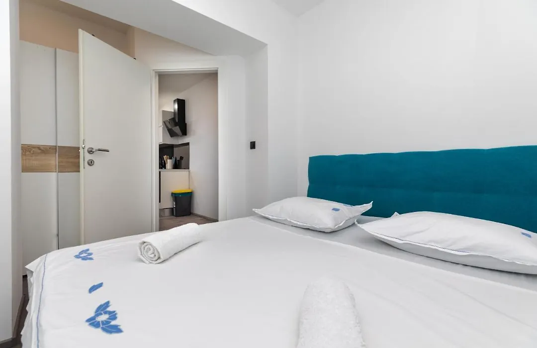 Apartment Viko-1