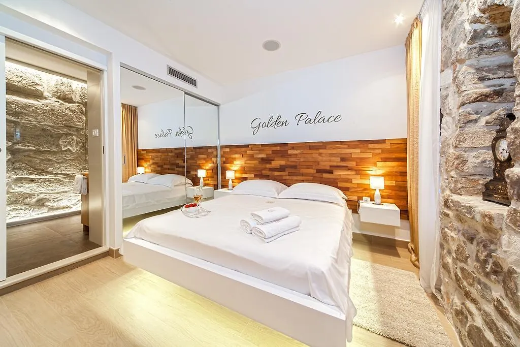 Golden Palace-1