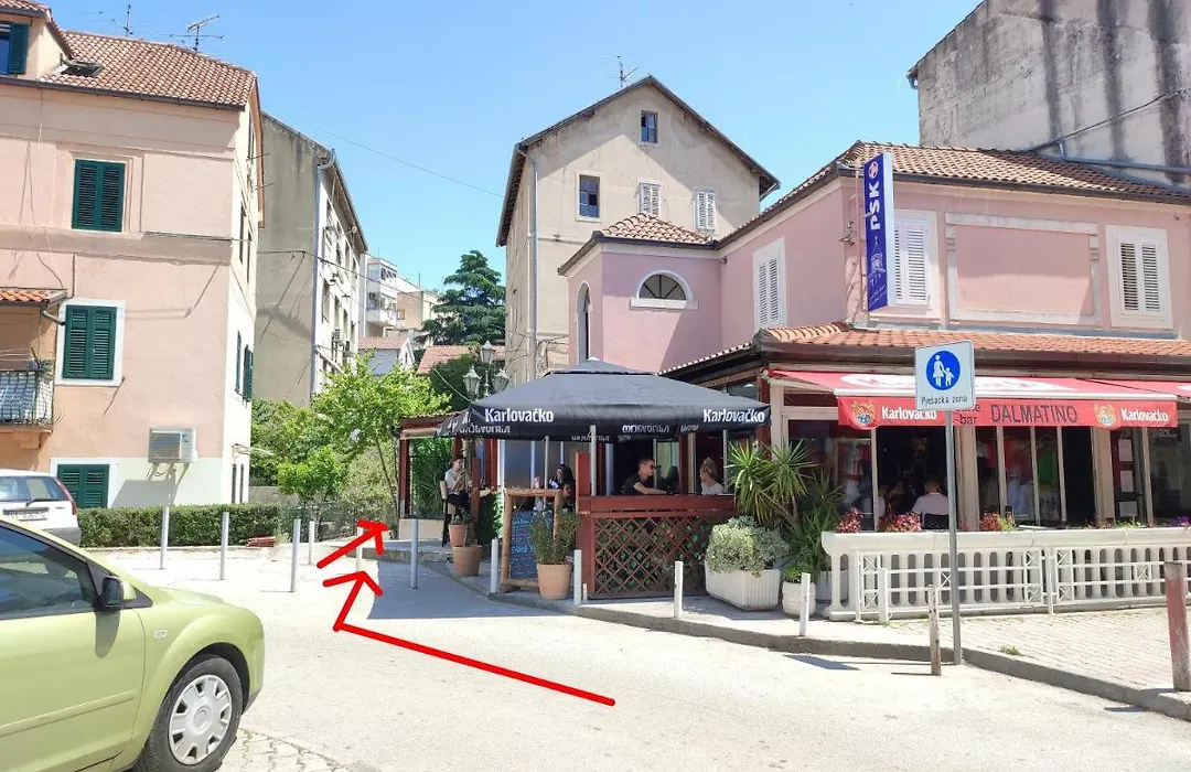 Apartmani Ana Leko-1