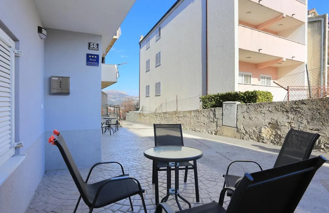 Apartment Split 11518A-1