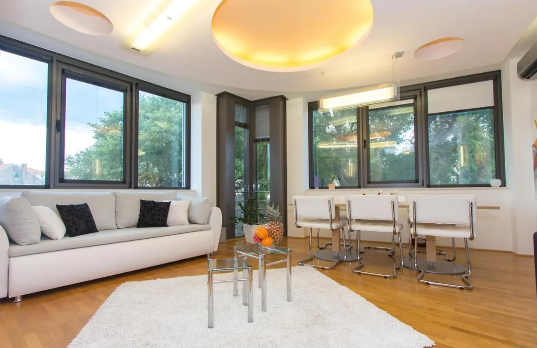 Apartment Infinity-1