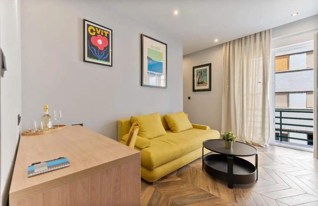West Coast Deluxe Rooms-1