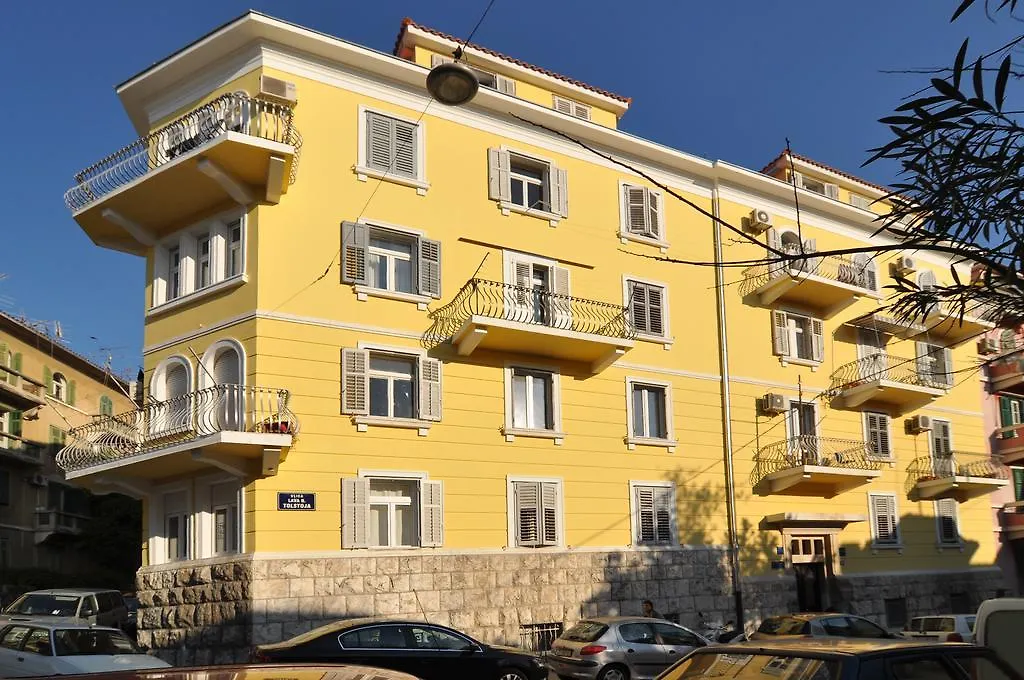 Deluxe Apartments & Rooms Sarella-1