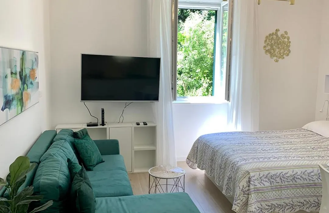 Beach Apartments Lili-1