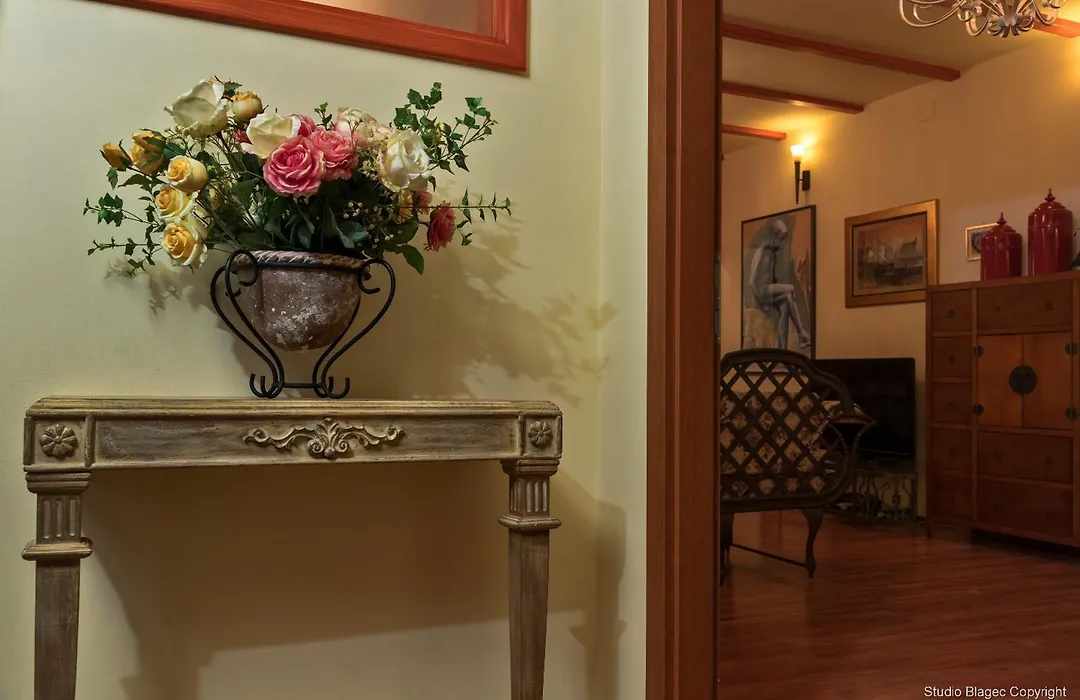 Emperor'S Suites-1