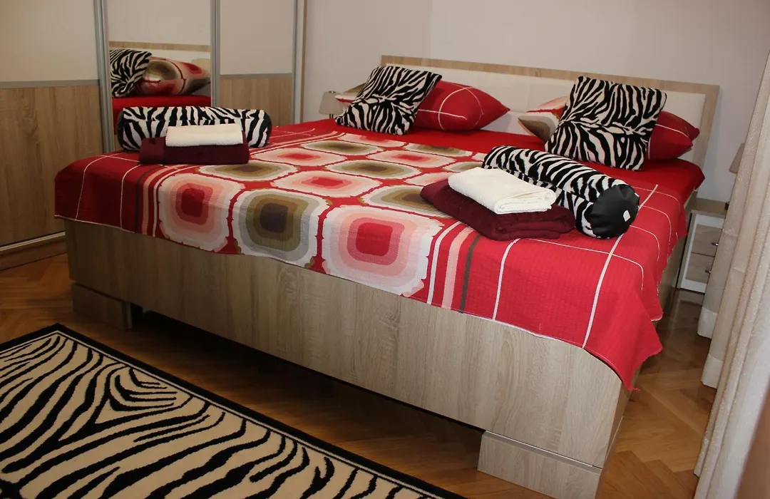 Deluxe Apartment Manuela With Balcony Top Center Split-1