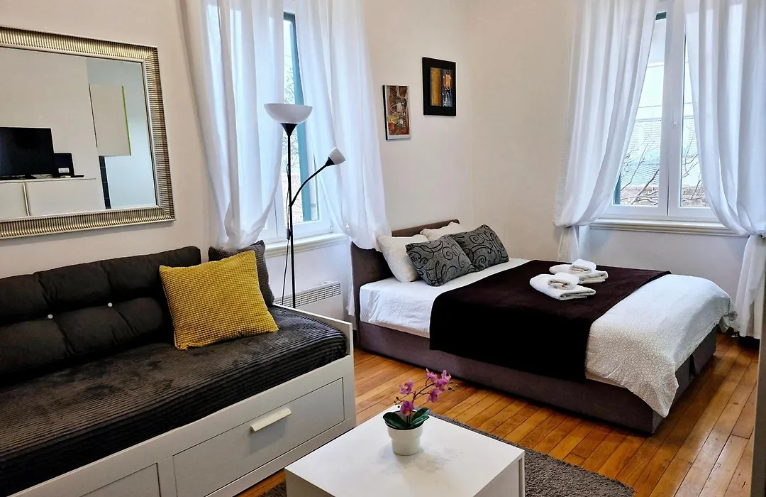 Beach City Pearls Apartments-1