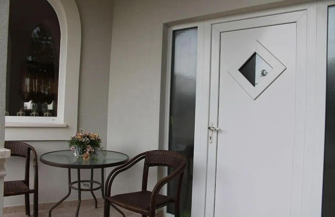 House Darko-1