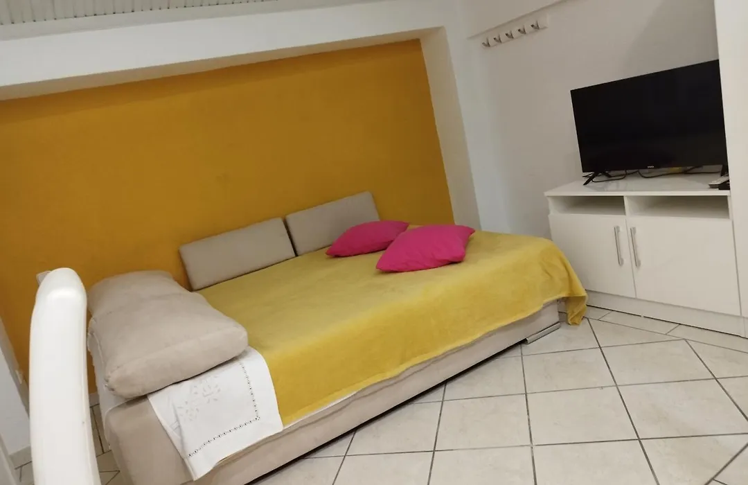 Guesthouse Lion-1