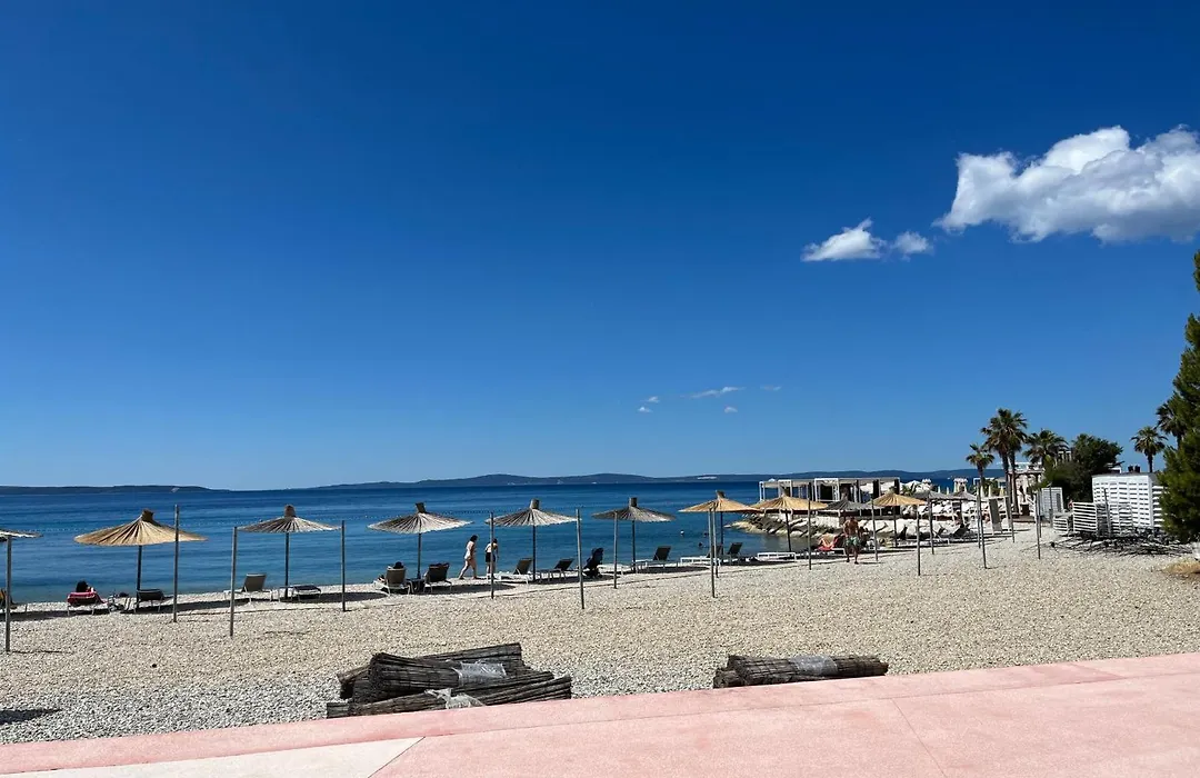Apartment Marimar, Beachfront 1St Row-1