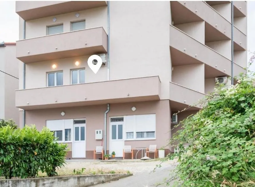 Apartment Roko-1