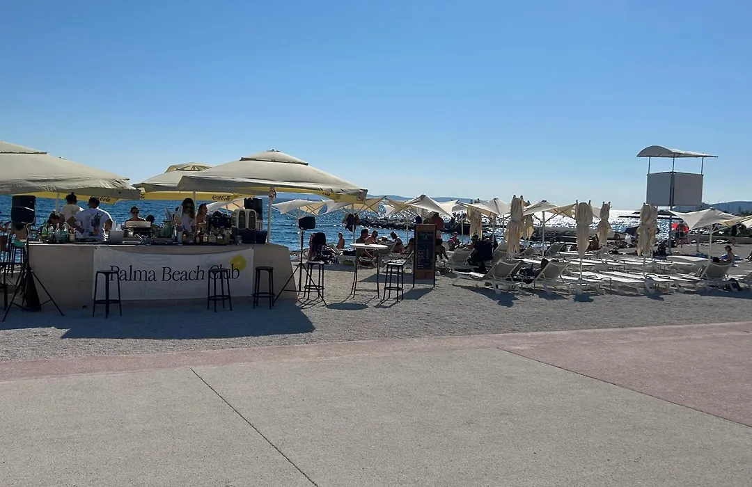 Beach Apartment Lux View-1