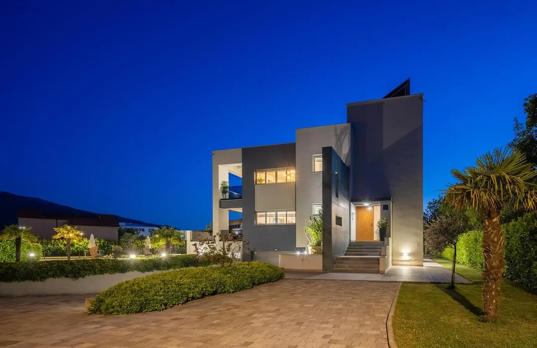 Villa Marijeta Exclusive 5 Star Villa With 50Sqm Private Pool, 6 Bedrooms And Playroom-1
