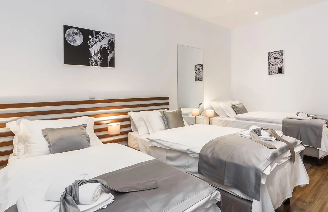 Prima Luxury Rooms-1