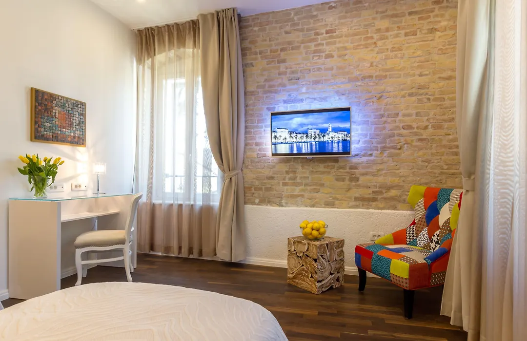 Pellegrini Luxury Rooms-1